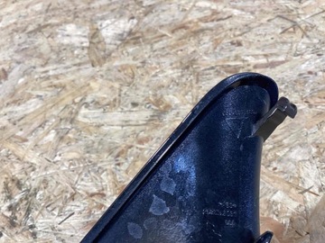 DRŽÁKY DRŽÁK POUZDRO ZRCÁTKO PRAVÉ PORSCHE MACAN GTS 95B857109A