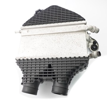 BMW F80 M3 F82 M4 S55 CHLADIČ VZDUCHU INTERCOOLER 7846235