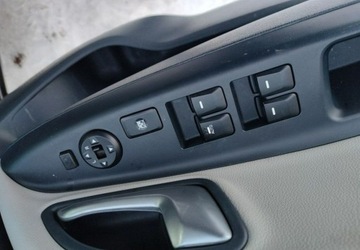 Kia Rio III Hatchback 5d Facelifting 1.4 DOHC CVVT 109KM 2015 Kia Rio Skora Ksenon Navi Kamera 1.4 Benzyna 109KM, zdjęcie 15