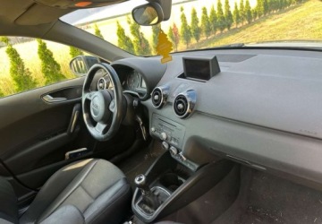 Audi A1 I Hatchback 3d 1.6 TDI 105KM 2013 Audi A1 Sportback Audi A1 Sportback 1.6 TDI Attraction 1.6 Diesel 105KM, zdjęcie 8