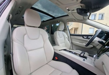 Volvo XC60 II 2021 Volvo XC 60 Kupiony w Polsce - pierwszy wlasciciel - serwisowany - Momentu, zdjęcie 17