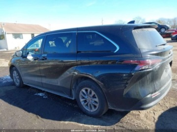 Toyota Sienna III 2023 Toyota Sienna Le 2023 2.5 Hybryda 189KM, zdjęcie 2
