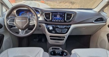 Chrysler Pacifica II 3.6 V6 291KM 2017 Chrysler Pacifica V6 291KM NaviPL El.DrzwiKlapa Kamera 3.6 Benzyna 291KM, zdjęcie 6