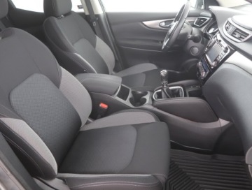 Nissan Qashqai II Crossover Facelifting 1.2 DiG-T 115KM 2018 Nissan Qashqai 1.2 DIG-T, Salon Polska, Navi, zdjęcie 8