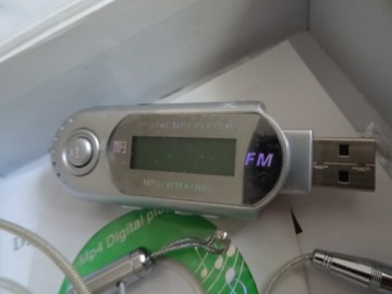 ЦИФРОВОЙ ПЛЕЕР FREEDATA UMP3C MP3/MP4