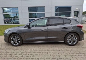 Ford Focus IV Hatchback Facelifting 1.0 EcoBoost MHEV 155KM 2025 Ford Focus 1.0 ecoboost 155 KM 7DCT pakiet Winter FV23 Benzyna 155KM, zdjęcie 2