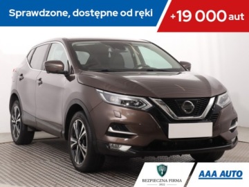Nissan Qashqai II Crossover 1.2 DIG-T 115KM 2017 Nissan Qashqai 1.2 DIG-T, Automat, Navi, Klima