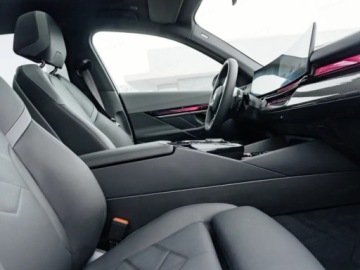 BMW Seria 5 G90-91 Touring 2.0 520d 197KM 2025 BMW Seria 5 520d Sport Sedan 2.0 (197KM) 2025, zdjęcie 13