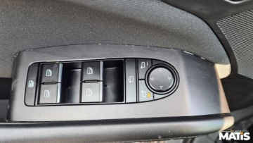 Mazda 3 IV Sedan 2.0 Skyactiv-G 122KM 2019 Mazda 3 2.0BENZ manual Navi kamera head up podgrz kierownica 2.0 Benzyna, zdjęcie 38