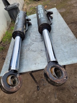 ГИДРАВЛИЧЕСКИЙ ЦИЛИНДР ДВОЙНОГО ДЕЙСТВИЯ 117см