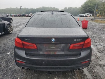 BMW Seria 5 G30-G31 2018 BMW Seria 5 540xi 2018 3.0l 3.0 Benzyna 335KM, zdjęcie 2