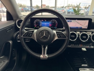 Mercedes CLA C118/X118 Coupe Facelifting 1.3 200 163KM 2024 Mercedes-Benz CLA 200 7G-DCT / LED / Kamera / CarP, zdjęcie 13