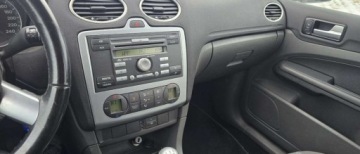 Ford Focus II Hatchback 5d 1.8 Duratorq TDCi 115KM 2006 Ford Focus Ford Focus ll 1.8TDCI 20067r, climatronic 5 drzwi 1.8 Diesel, zdjęcie 5