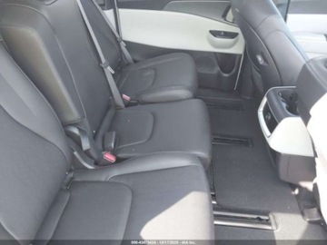 Kia Carnival II 2023 Kia Carnival Mpv lx seat package 3.5 Benzyna 290KM, zdjęcie 10