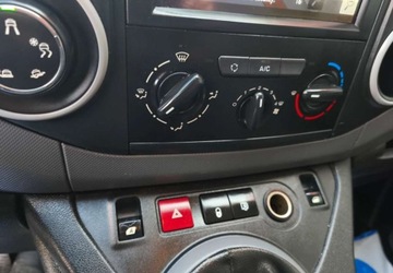 Peugeot Partner II Furgon L1 Facelifting 1.6 HDi 92KM 2014 Peugeot Partner Peugeot Partner 1.6 HDi Outdoor 1.6 Diesel 92KM, zdjęcie 16