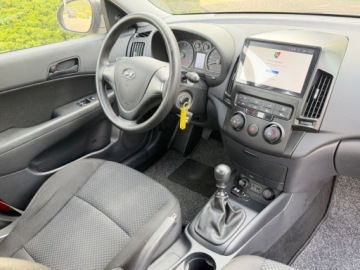 Hyundai i30 I Hatchback 1.4 109KM 2008 Hyundai i30 1.4 109KM Klima Tablet Kamera cofania GPS Sprawdz 1.4, zdjęcie 2