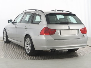 BMW Seria 3 E90-91-92-93 Limuzyna E90 325i (3.0) 218KM 2009 BMW 3 325 i, Navi, Klima, Klimatronic, Tempomat, zdjęcie 3