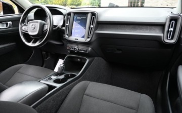 Volvo XC40 Crossover 2.0 D3 150KM 2019 Volvo XC 40 2,0 D 150 KM Geatronic FULL LED Klimatronic Kamera 2.0 Diesel, zdjęcie 13