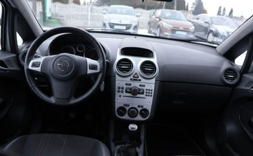 Opel Corsa D Hatchback 5d Facelifting 1.2 Twinport ECOTEC 85KM 2012 Opel Corsa Zadbany, klimatyzacja ,wielof. kierownica, Spalanie 4L 100 Km, zdjęcie 4