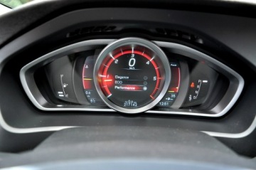 Volvo V40 II Hatchback 1.6 D2 115KM 2014 Volvo V40 1,6 HDi 115Km Automat Ledy Digital Navi, zdjęcie 23