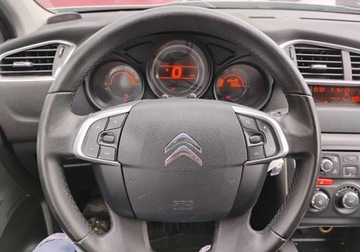 Citroen C4 I Hatchback Facelifting 1.6 HDI 92KM 2010 Citroen C4 2011r, 1.6 HDI. Lekko uszkodzony prawy bok. 1.6 Diesel 92KM, zdjęcie 10