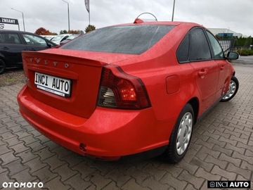 Volvo S40 II 1.6 DRIVe 109KM 2009 Volvo S40 Volvo S40 1.6D DPF DRIVe 1.6 Diesel 109KM, zdjęcie 3