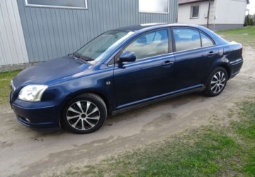 Toyota Avensis II Sedan 1.8 VVT-i 129KM 2004 Toyota Avensis 1.8ben,klima,zarejestrowana 1.8 Benzyna 129KM, zdjęcie 10