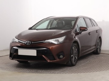 Toyota Avensis III Wagon Facelifting 2015 1.6 D-4D 112KM 2015 Toyota Avensis 1.6 D-4D, Salon Polska, VAT 23%, zdjęcie 1