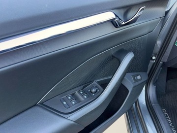 Skoda Octavia IV Liftback 1.5 TSI EVO 150KM 2022 Skoda Octavia 1.5TSI 150KM Style SalonPL SerwisASO Acc Virtual Matrix Kess, zdjęcie 18