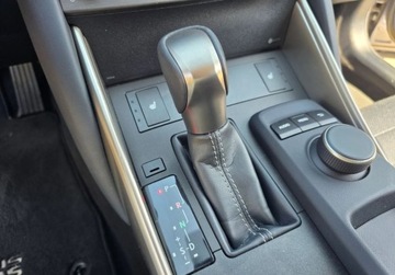 Lexus IS III 2019 Lexus IS 2,5 Benzyna Hybryda 181 KM Salon PL Automat GWARANCJA Zamiana, zdjęcie 31