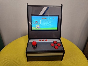 RETRO MINI KONSOLA 300 GIER OPIS !!