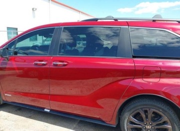 Toyota Sienna III 2021 Toyota Sienna 2021, 2.5L, XSE, po gradobiciu 2.5 Benzyna 189KM, zdjęcie 2