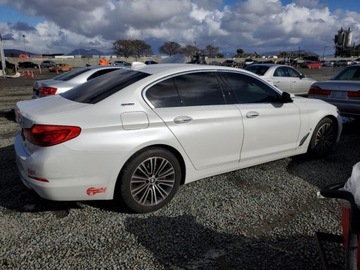BMW Seria 5 G30-G31 2018 BMW Seria 5 2018 BMW 530E 2.0 Hybryda 248KM, zdjęcie 3