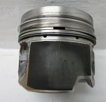 Поршень Audi A8 D4 4.2 TDI CDS 83L82 Узкое кольцо