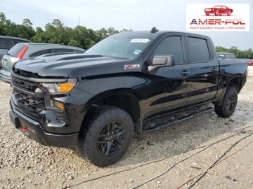 Chevrolet Silverado II 2023 Chevrolet Silverado 2023, 5.3L, 4x4, K1500 TRAIL BOSS CUSTOM, od ubezpiecz