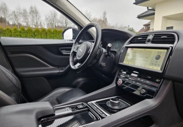 Jaguar F-Pace SUV 2.0 i4D 180KM 2017 Jaguar F-Pace Bezwypadkowy,Niski przebieg,Serwisowany,Polecam 2.0 Diesel, zdjęcie 7