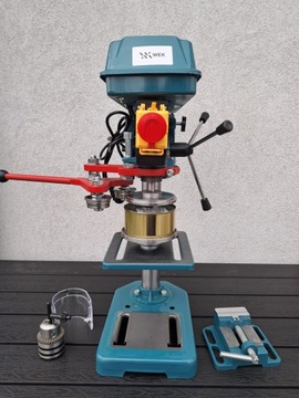 Wek Machine Машина для запечатывания консервов