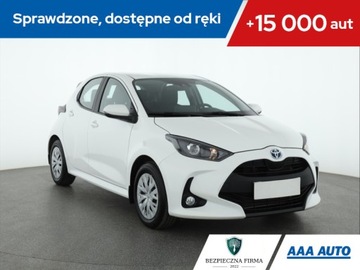 Toyota Yaris IV Hatchback 1.5 Hybrid Dynamic Force 116KM 2022 Toyota Yaris 1.5 VVT-i Hybrid, Salon Polska