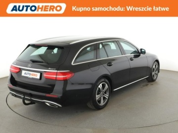 Mercedes Klasa E W213 2019 Mercedes E 200 mHEV 4x4 automat full LED, zdjęcie 6