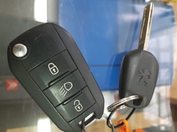 Peugeot 108 2016 Peugeot 308SW, bogate wyposażenie !! nowe części !! wymieniony rozrząd!!, zdjęcie 31