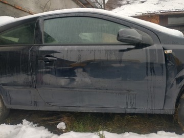 OPEL ASTRA H III GTC 3D DRZWI PRZEDNIE PRZÓD PRAWE CZARNE Z20R