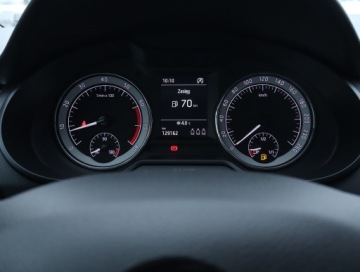 Skoda Octavia III Liftback Facelifting 1.5 TSI ACT 150KM 2019 Skoda Octavia 1.5 TSI, Salon Polska, Klima, zdjęcie 10