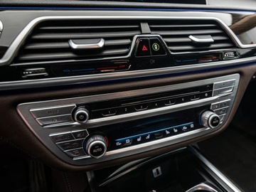BMW Seria 7 G11-G12 Sedan 740d 320KM 2017 Od ręki - 740d xDrive Sedan 3.0 320KM 2017, zdjęcie 21