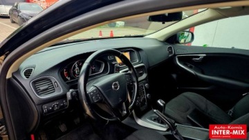 Volvo V40 II Hatchback Facelifting 2.0 D2 120KM 2017 Volvo V40 2,0 diesel 2.0 Diesel 120KM, zdjęcie 26