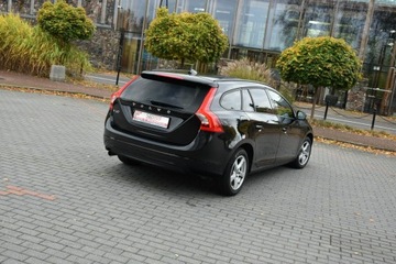Volvo V60 I Kombi Facelifting 2.0 D2 DRIVE-E 120KM 2015 Volvo V60 2.0d 120KM Manual 2015r. LED NAVi TEMPOM, zdjęcie 20