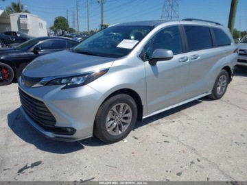 Toyota Sienna III 2025 Toyota Sienna XLE 2025 2.5l 2.5 Hybryda 245KM, zdjęcie 1