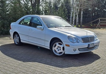 Mercedes Klasa C W203 Sedan W203 2.6 170KM 2004 Mercedes-Benz Klasa C Mercedes-Benz Klasa C 24..., zdjęcie 2