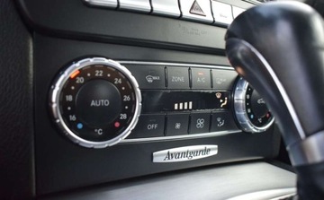 Mercedes Klasa C W204 Limuzyna Facelifting 180 CDI BlueEFFICIENCY 120KM 2011 Mercedes-Benz Klasa C Mercedes-Benz Klasa C 180 CDI 7G-TRONIC Avantgarde E, zdjęcie 24