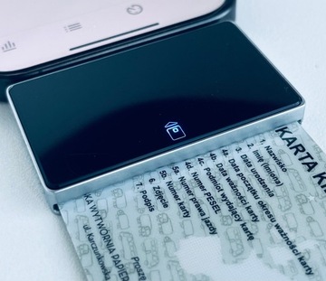 Устройство считывания карт водителя для iPhone 15 | iOS | USB-C |