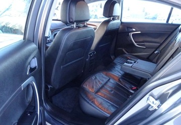 Opel Insignia I Sedan 2.0 CDTI ECOTEC 130KM 2010 Opel Insignia 2.0cdti,klima,navi,skory,oplac 2.0 Diesel 130KM, zdjęcie 6